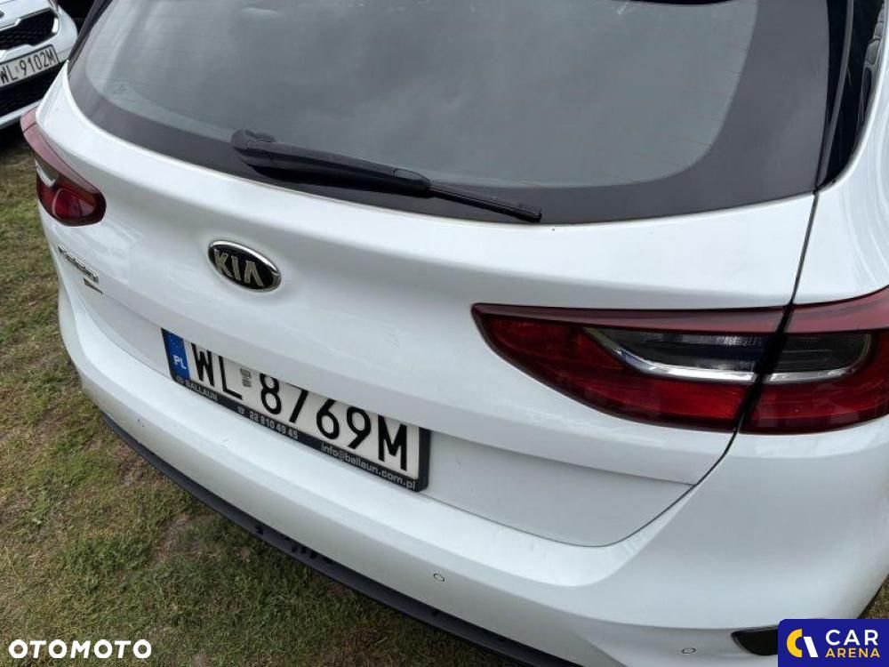 Kia Ceed - 35