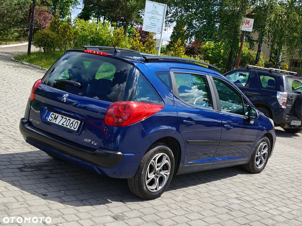 Peugeot 207 1.6 HDi - 12