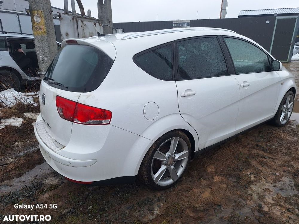 Dezmembrez Seat Altea XL alb motor 1.8 tfsi cutie automata xenon - 3