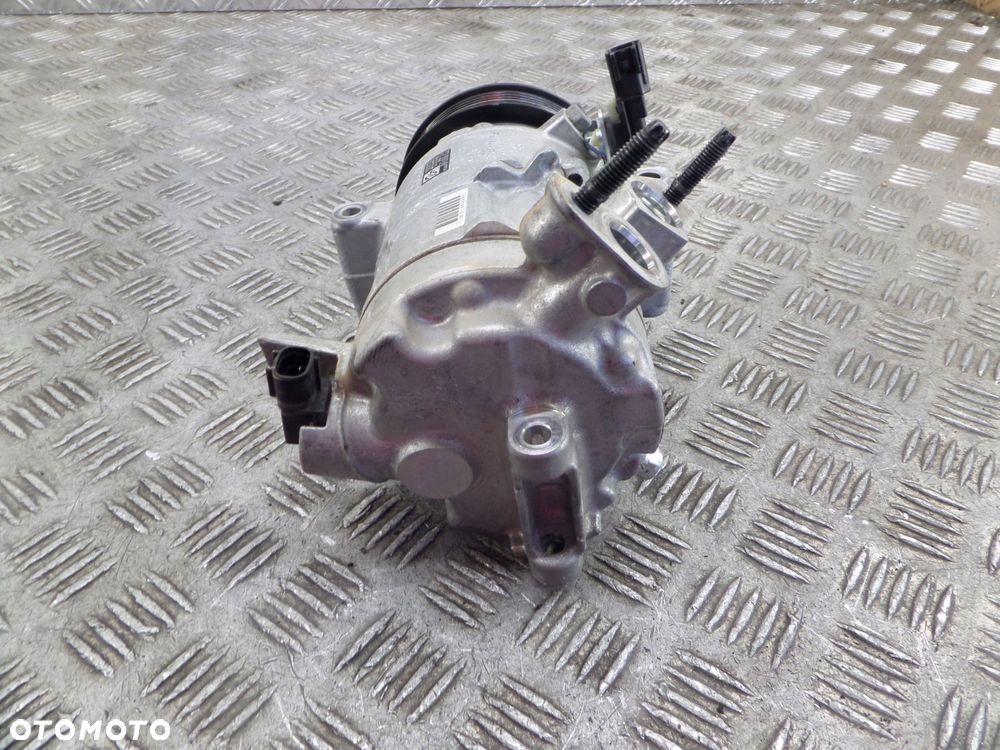 sprężarka klimatyzacji ford transit custom mk2 2024r pz31-19d629-ab - 4