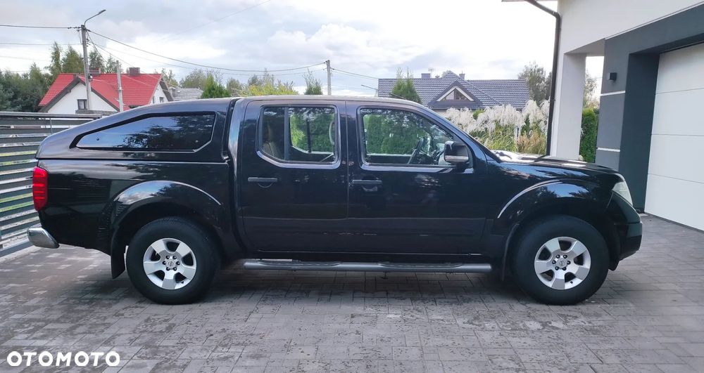 Nissan Navara 2.5 D Platinum - 8
