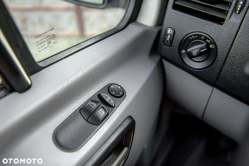 Volkswagen Crafter 30 TDI - 28