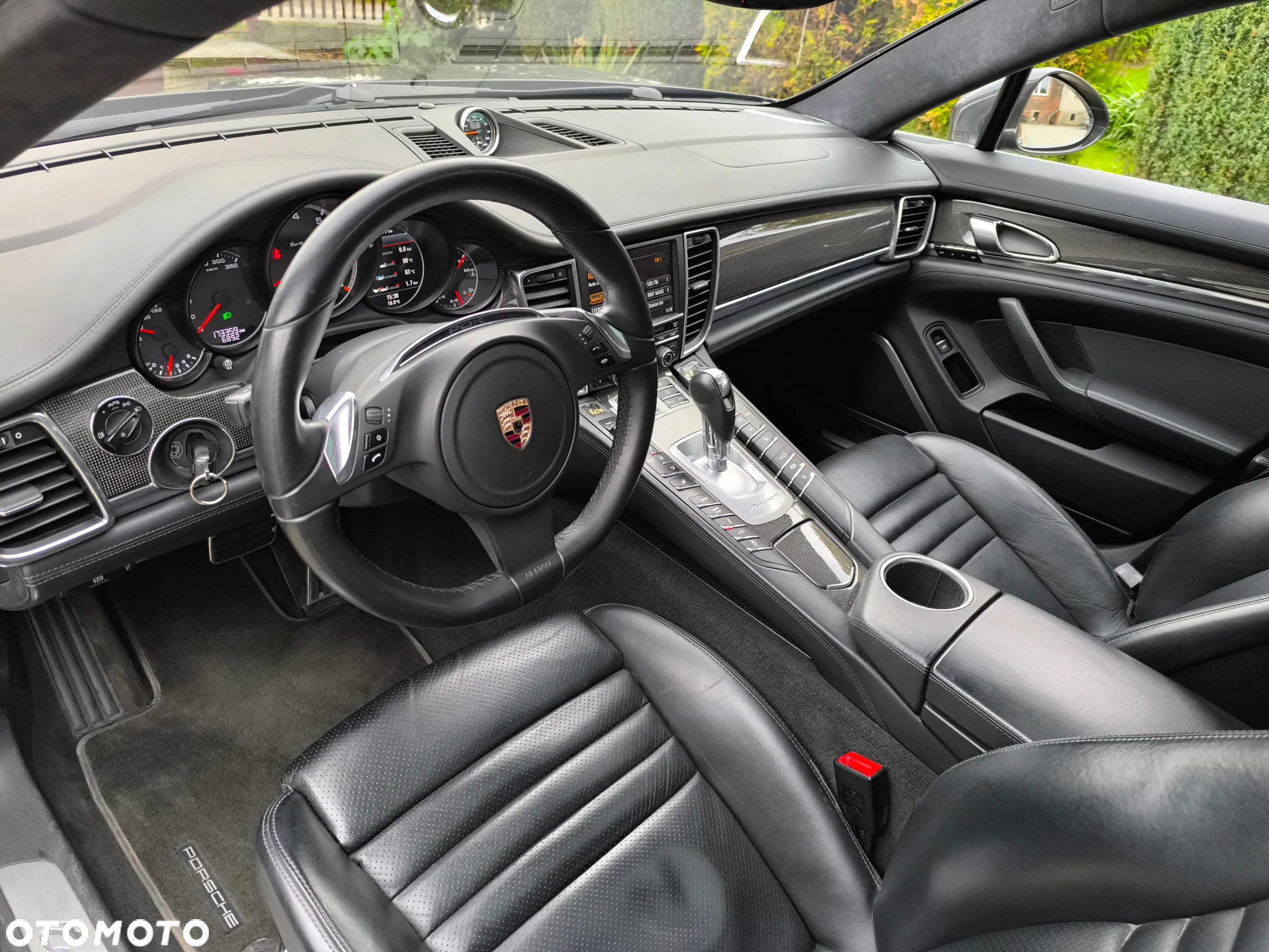 Porsche Panamera Turbo S PDK - 13