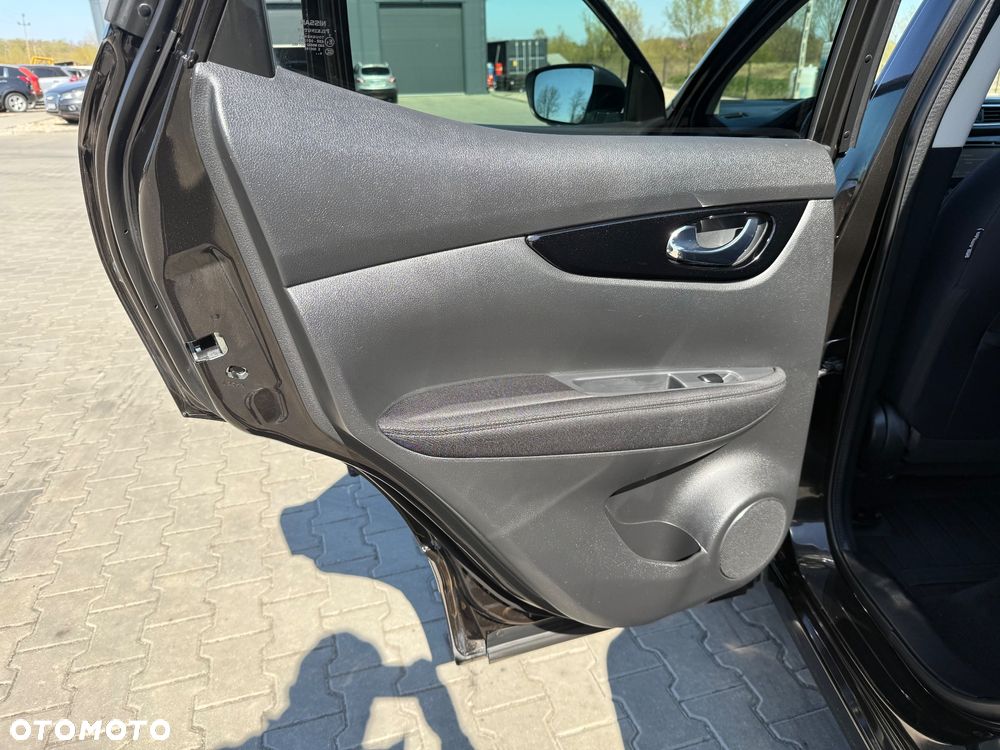 Nissan Qashqai 1.6 DIG-T N-Tec - 17