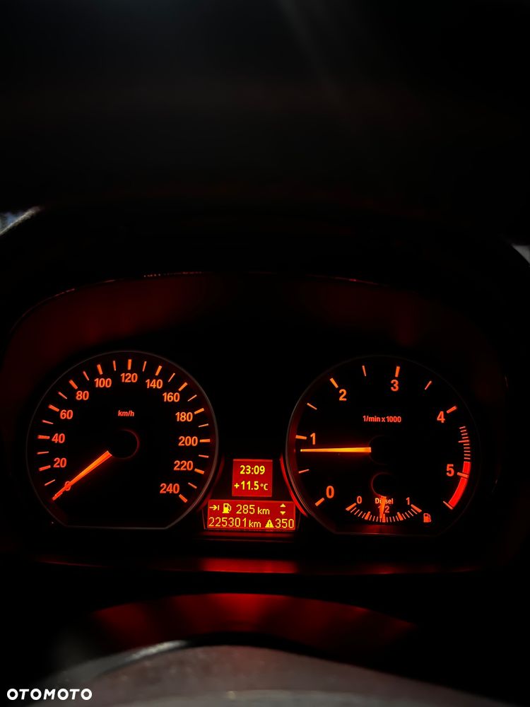 BMW Seria 1 120d - 11