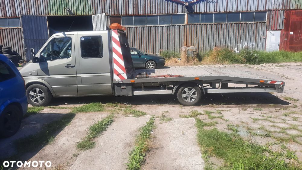 Mercedes-Benz Sprinter - 10
