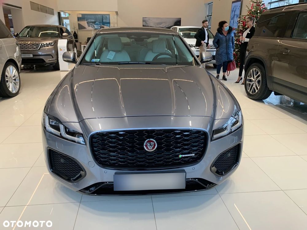 Jaguar XF 2.0 P250 R-Dynamic Black - 1
