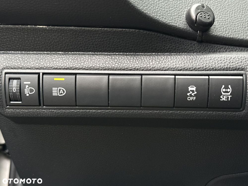 Toyota Corolla 1.8 Hybrid Comfort - 18
