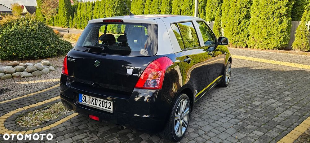 Suzuki Swift 1.3 Black and White - 4