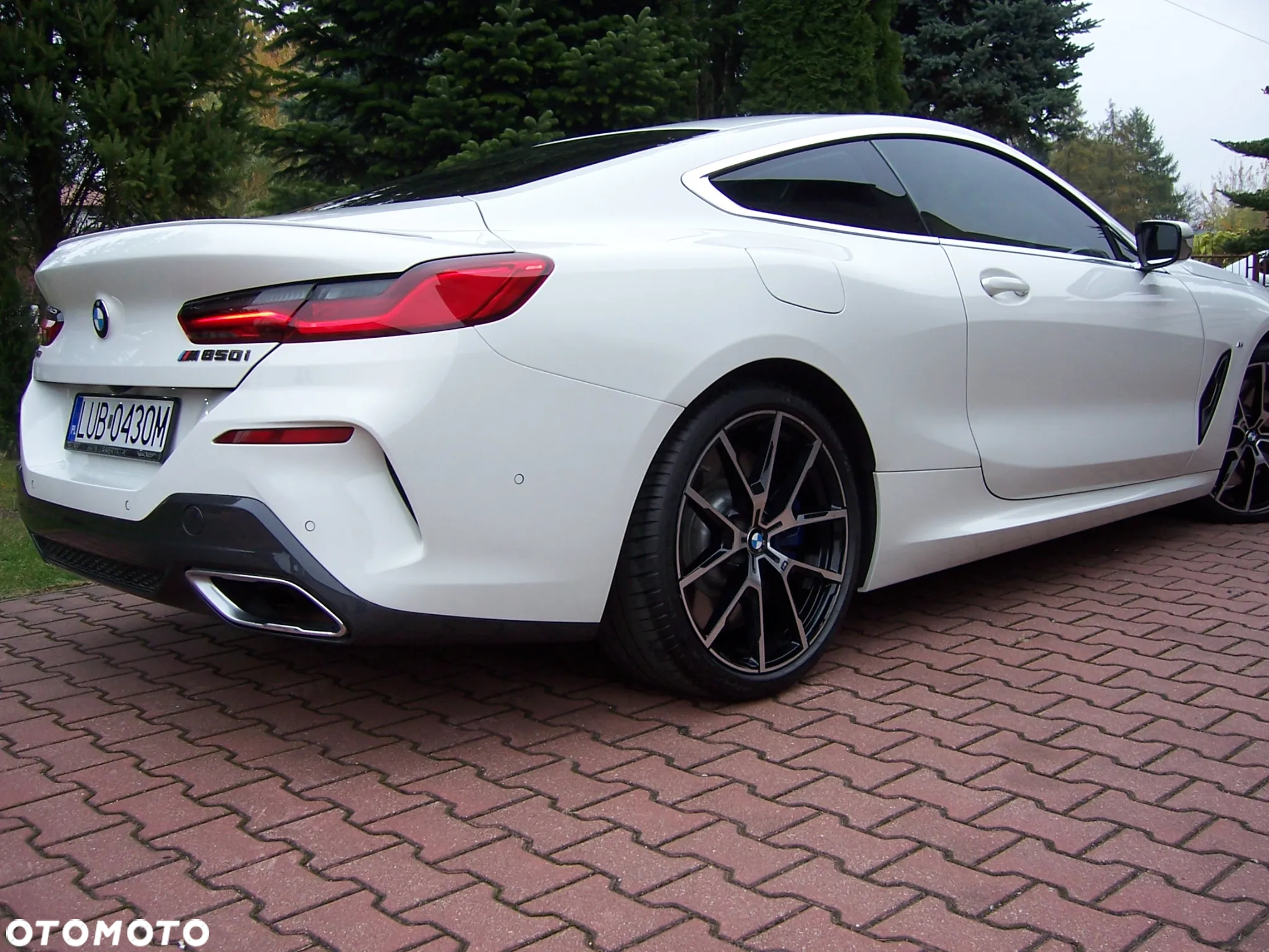 BMW Seria 8 - 4