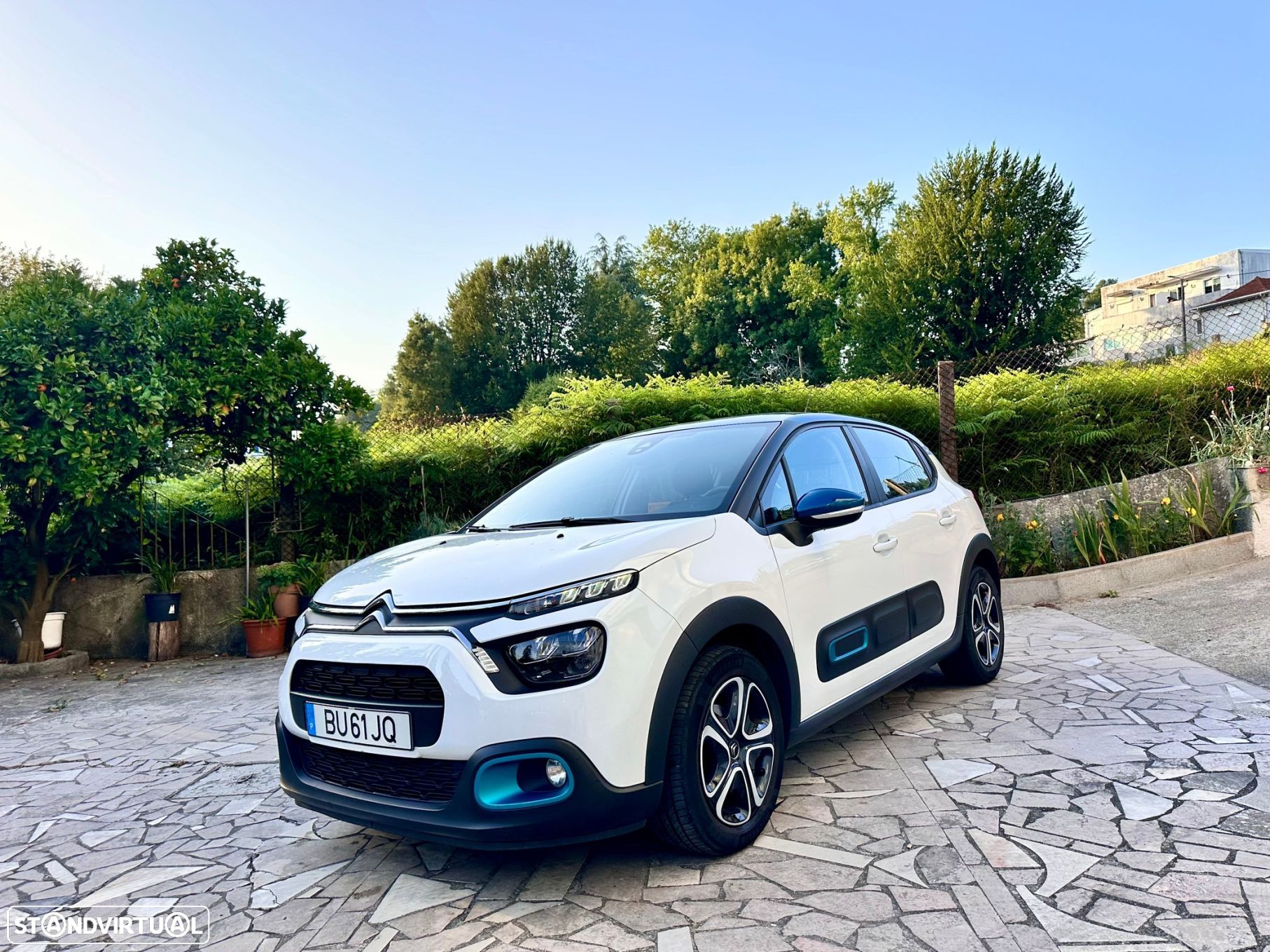Citroën C3 1.2 PureTech Shine - 1