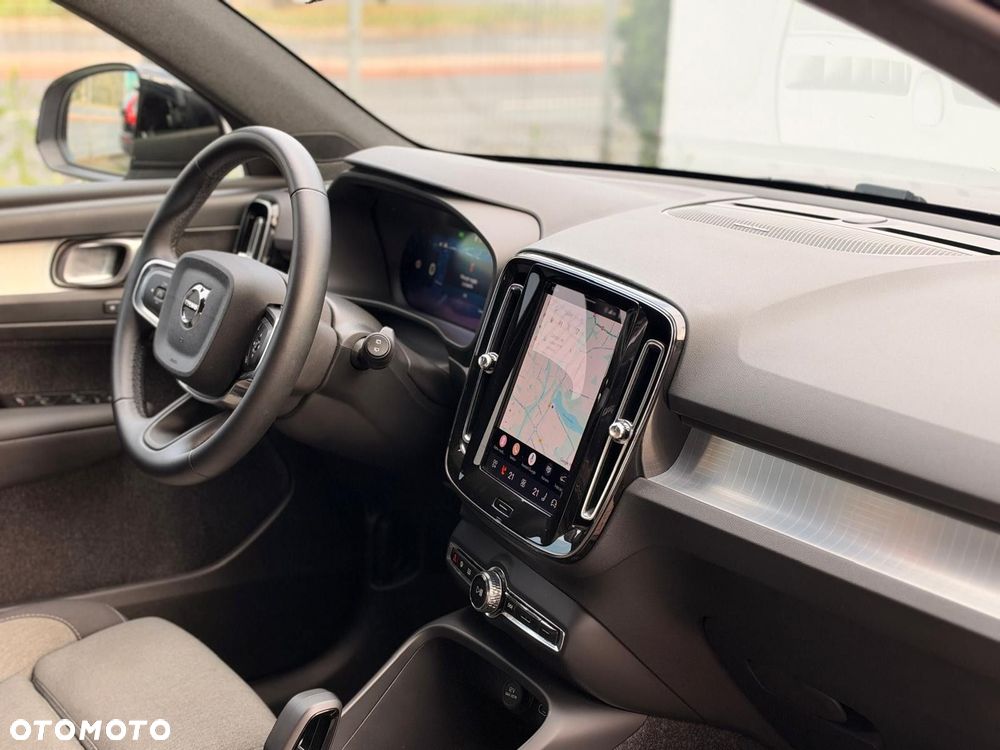 Volvo XC 40 - 30