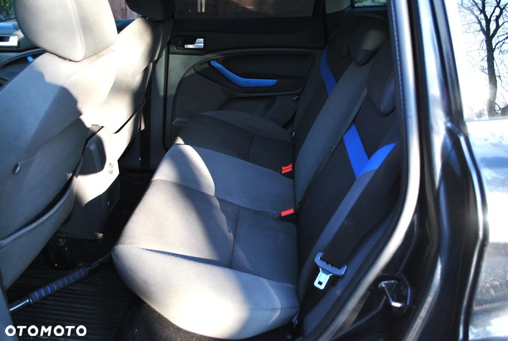 Ford Kuga 2.0 TDCi Titanium - 12