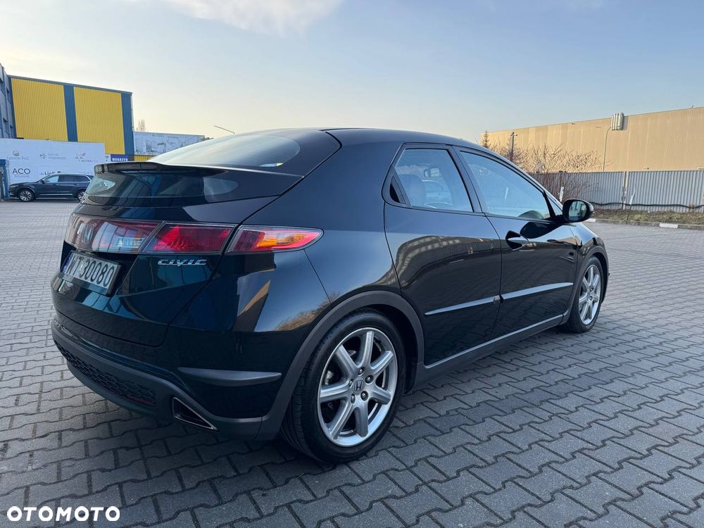 Honda Civic 1.8 Executive - 8