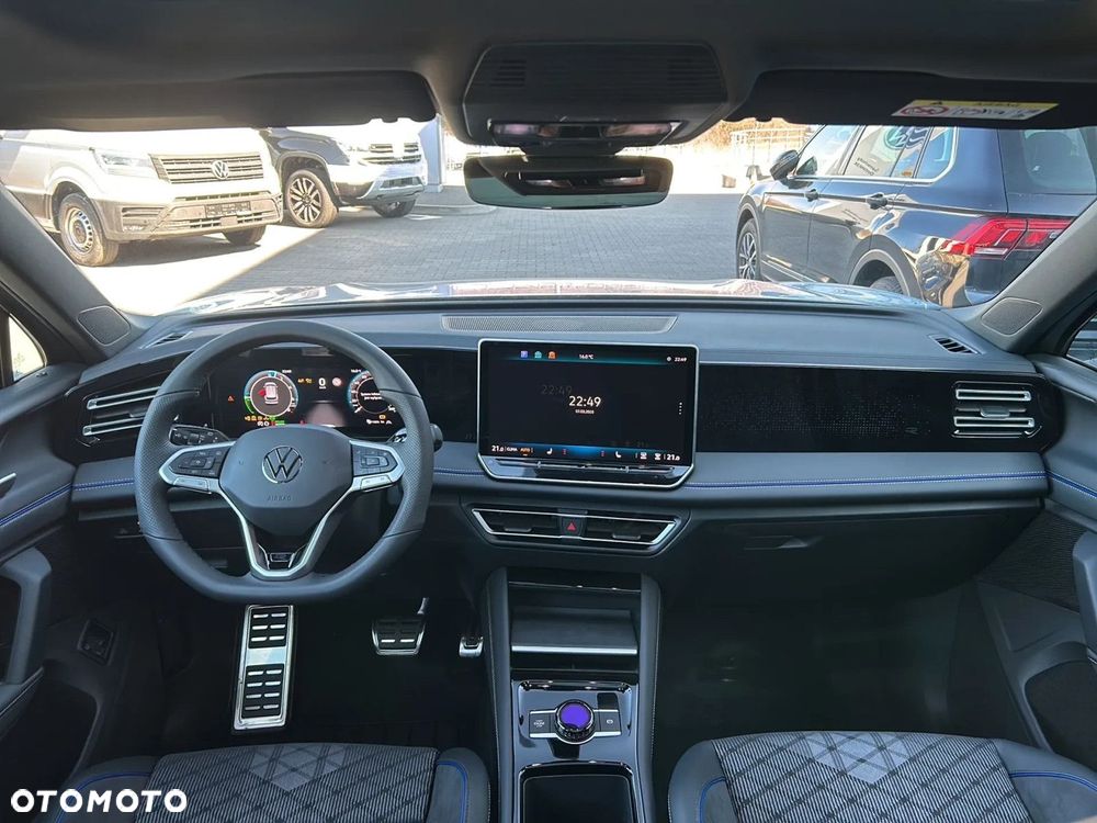 Volkswagen Tiguan - 4