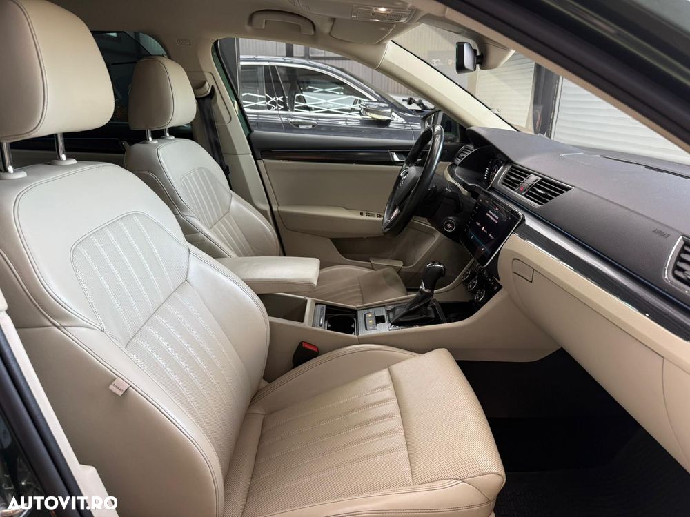 Skoda Superb 2.0 TDI 4x4 DSG Premium Edition - 34