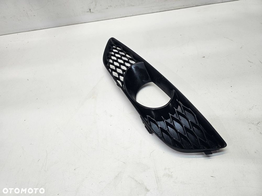KRATKA HALOGENU ATRAPA ZDERZAKA LEWA AUDI Q7 4L LIFT 4L0807675C - 2