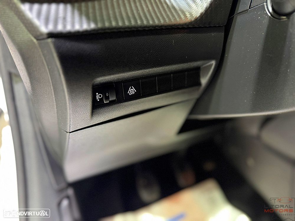 Peugeot 208 1.2 PureTech Active - 18