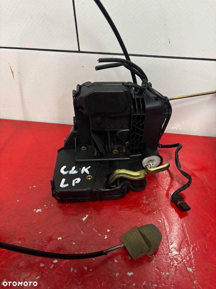 MERCEDES CLK W209 ZAMEK LEWY PRZOD PRZEDNI 2097200135010 - 2