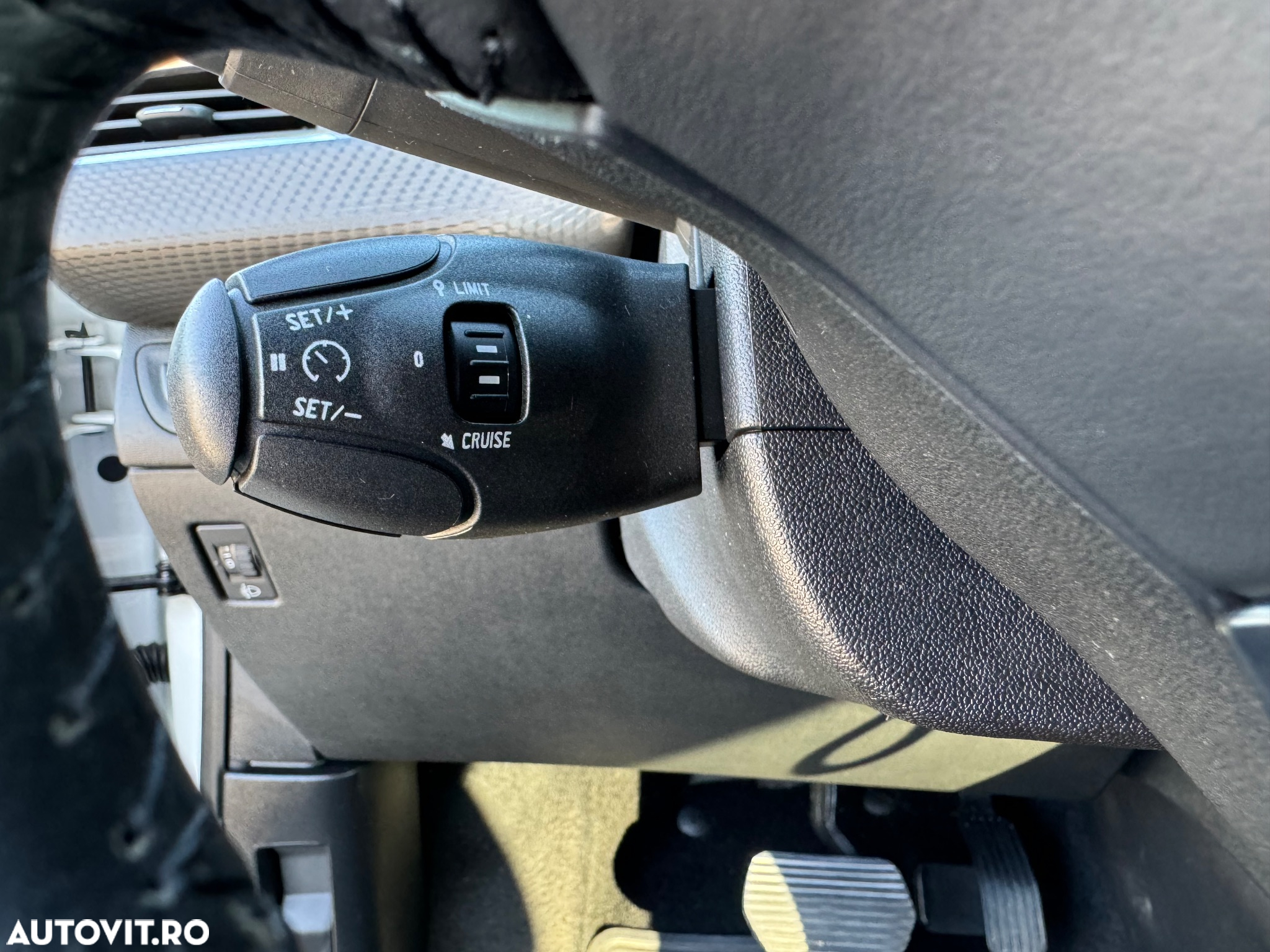 Peugeot 208 PureTech 82 ETG5 Stop & Start Active - 19