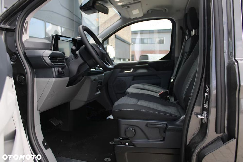 Ford Transit Custom - 8