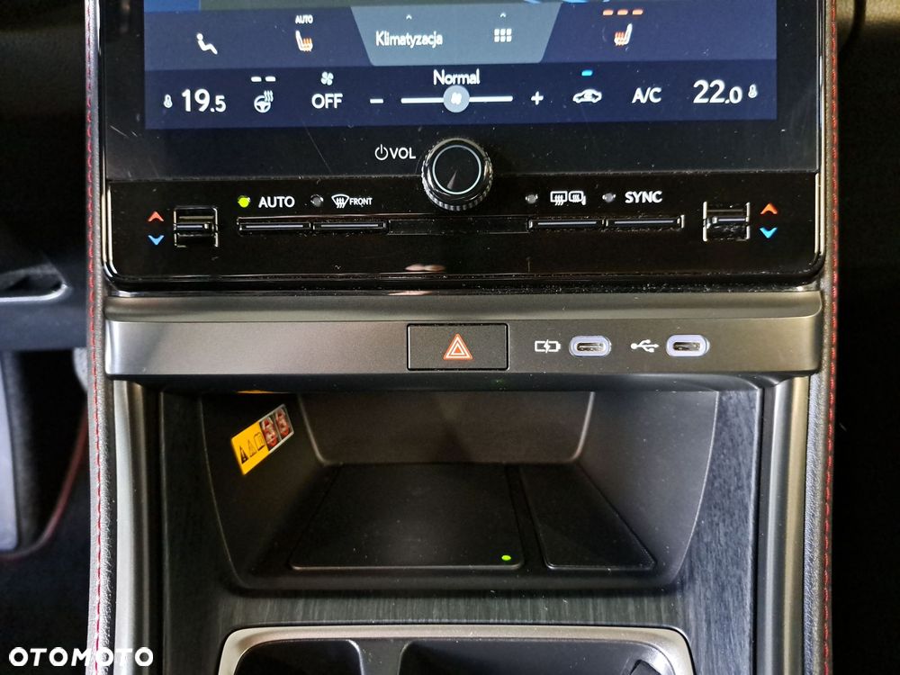 Lexus LBX 1.5 Hybrid Emotion - 26