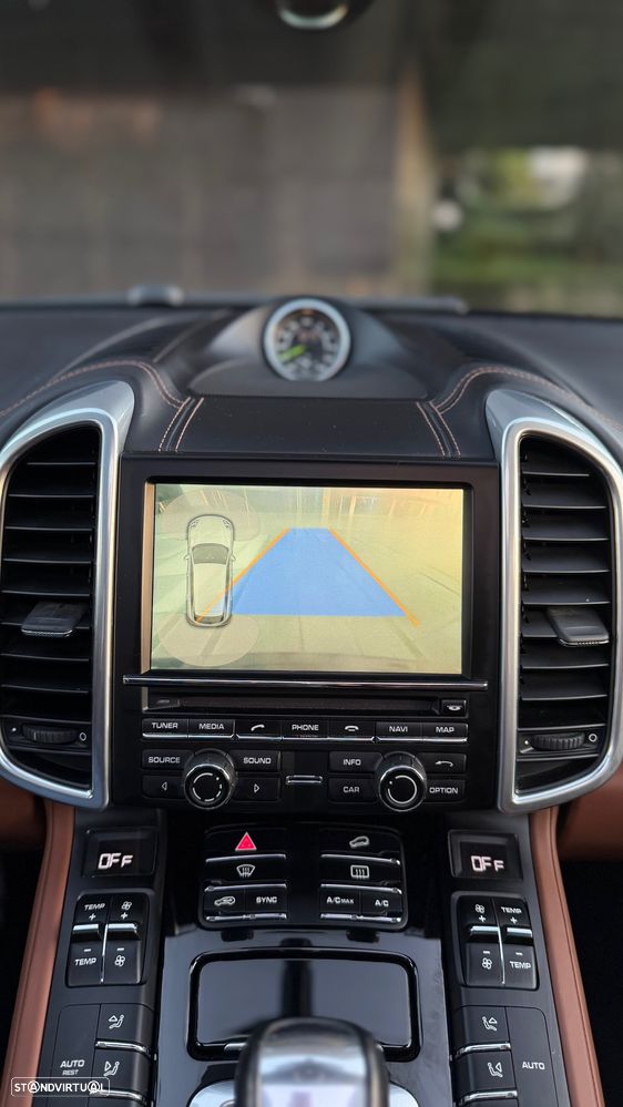 Porsche Cayenne S Hybrid Tiptronic S - 12