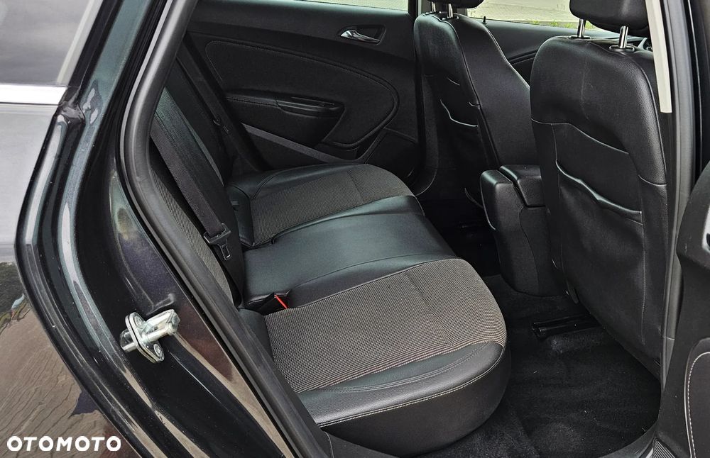 Opel Astra 1.7 CDTI DPF ecoFLEX TourerStart/Stop 105g Exklusiv - 7