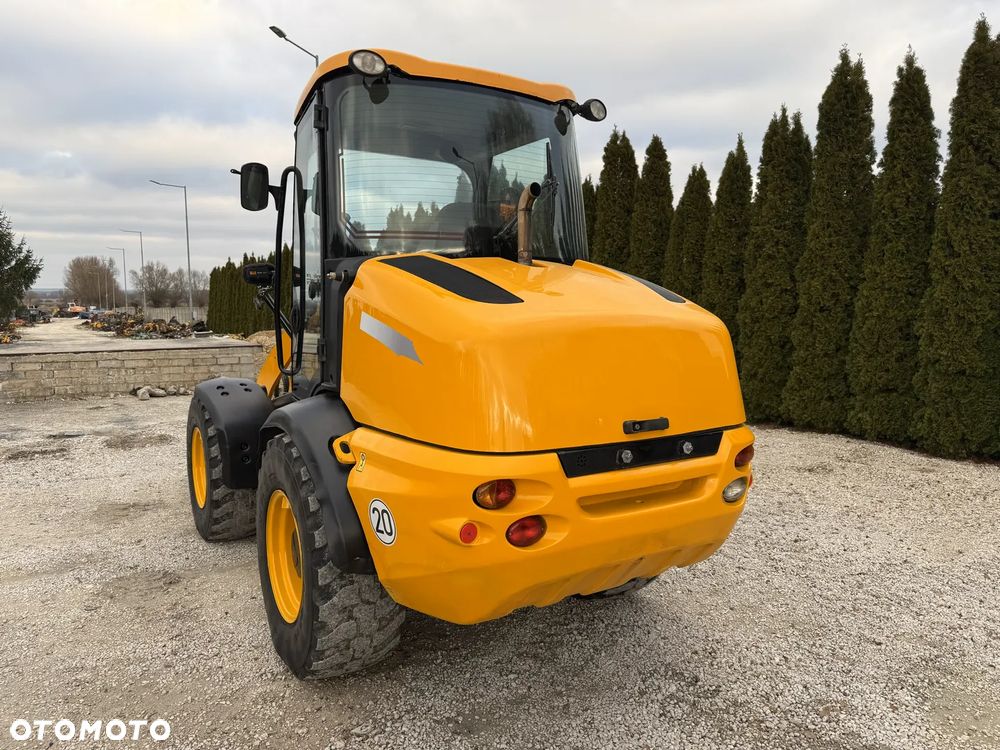 JCB 409 / JEDYNIE 2219 MTH!!! / SILNIK DEUTZ / PIĘKNIE UTRZYMANA / ORYGINAŁ / ZADBANA / SPROWADZONA Z NIEMIEC / BEZ DPF ADBLUE / SILNA / 407 408 406 60 70 M 506 509 - 11
