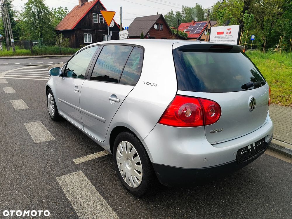 Volkswagen Golf 1.6 Tour Edition - 5