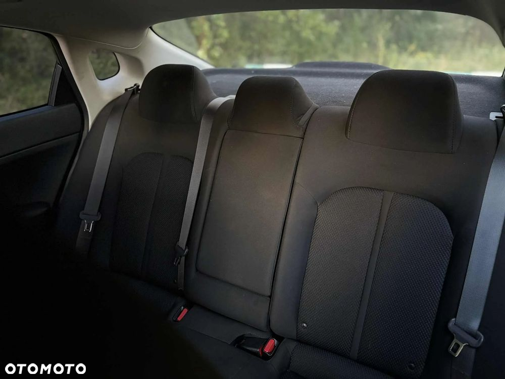 Kia Optima - 25
