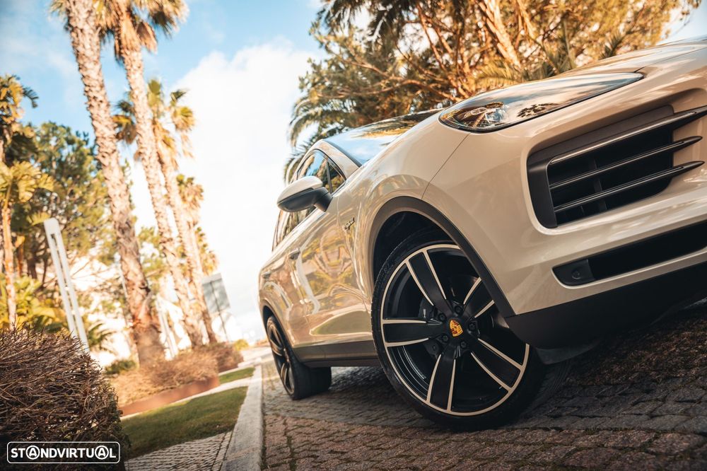 Porsche Cayenne Coupé E-Hybrid Platinum Edition - 20