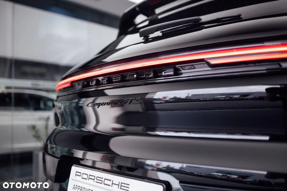 Porsche Cayenne GTS - 36