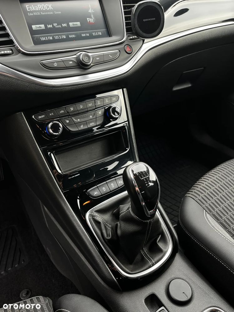Opel Astra - 25