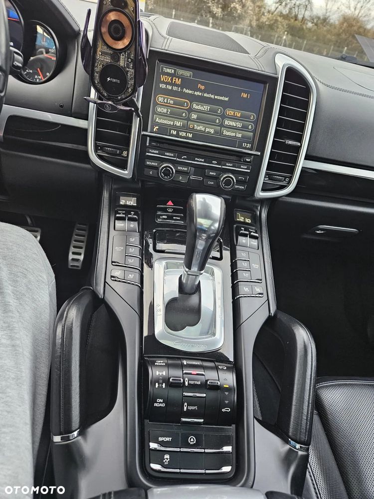 Porsche Cayenne S Tiptronic S - 29
