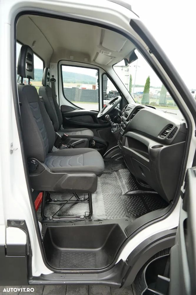 Renault DAILY 35-150 / BASCULATOR + MACARA AUTOCAR FASSI F32A / CAPACITATE DE RIDICARE MAXIMĂ 995 KG / RAZĂ DE ATINGERE 5,5 M / IMPORTAT - 36