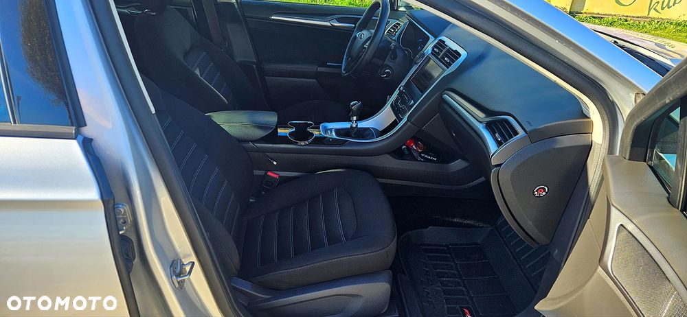 Ford Mondeo 1.5 EcoBoost Ambiente Plus - 10