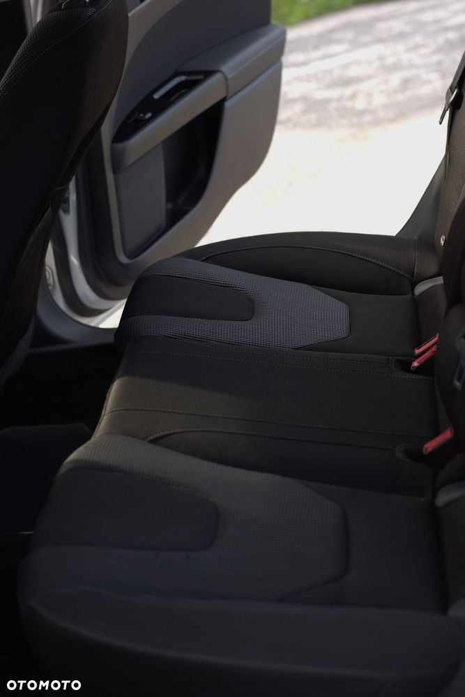 Ford Mondeo 2.0 EcoBlue Titanium - 14
