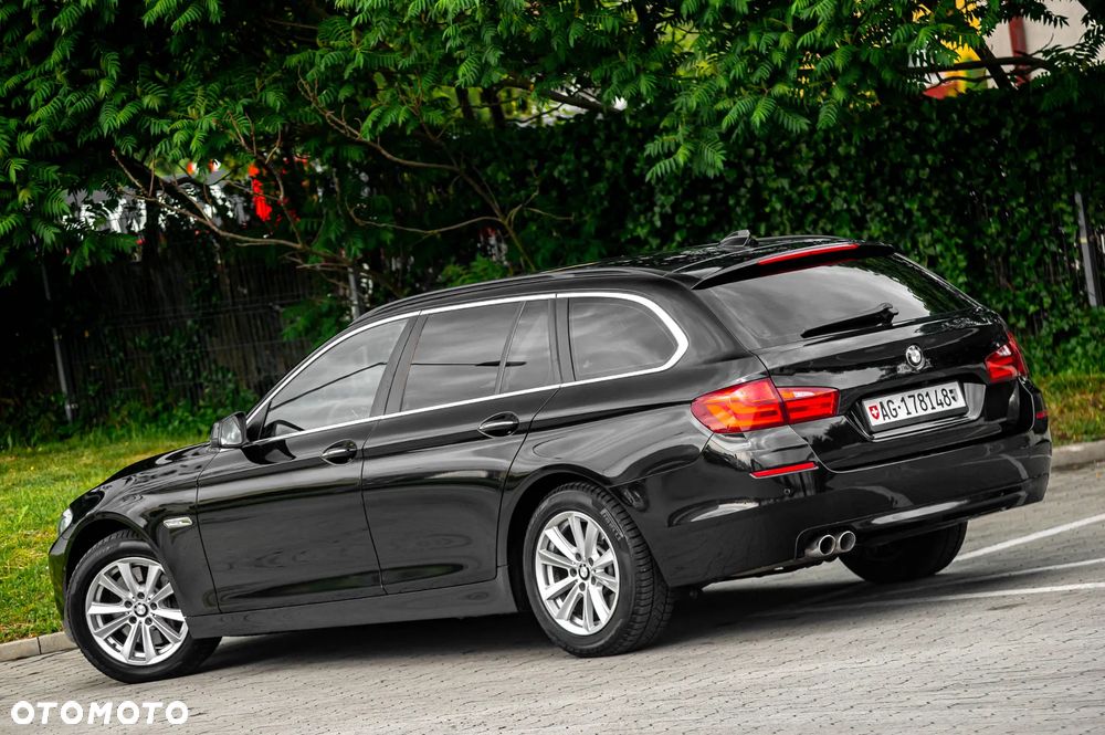 BMW Seria 5 530d xDrive - 13