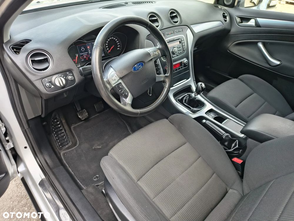 Ford Mondeo 2.0 TDCi Titanium - 19