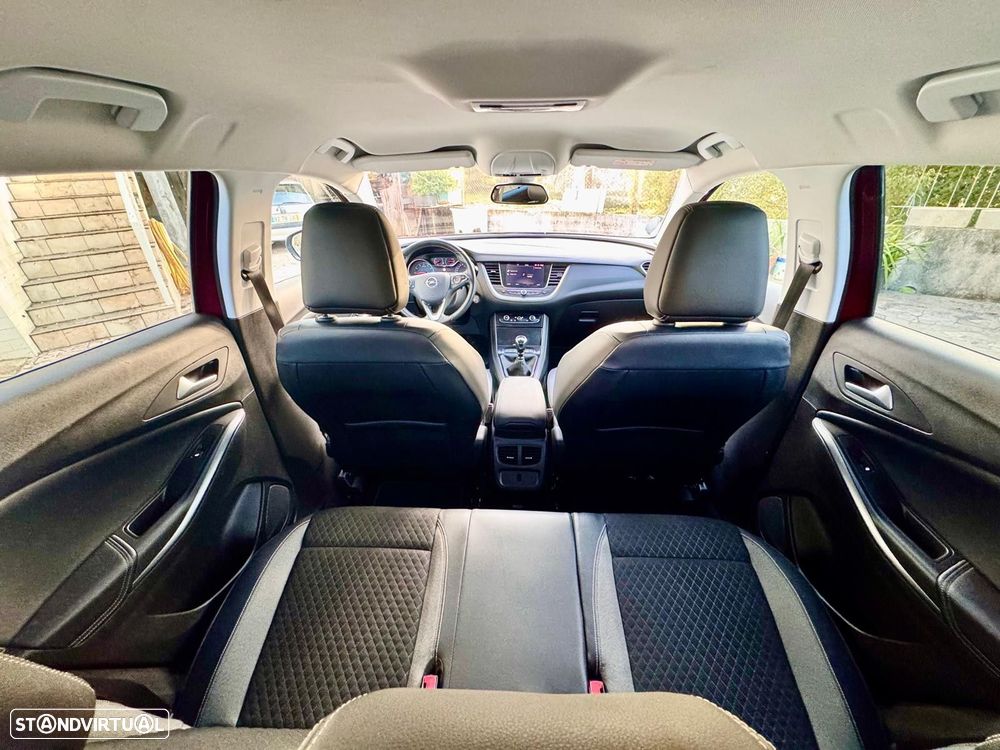 Opel Grandland X 1.2 T Business Edition - 11