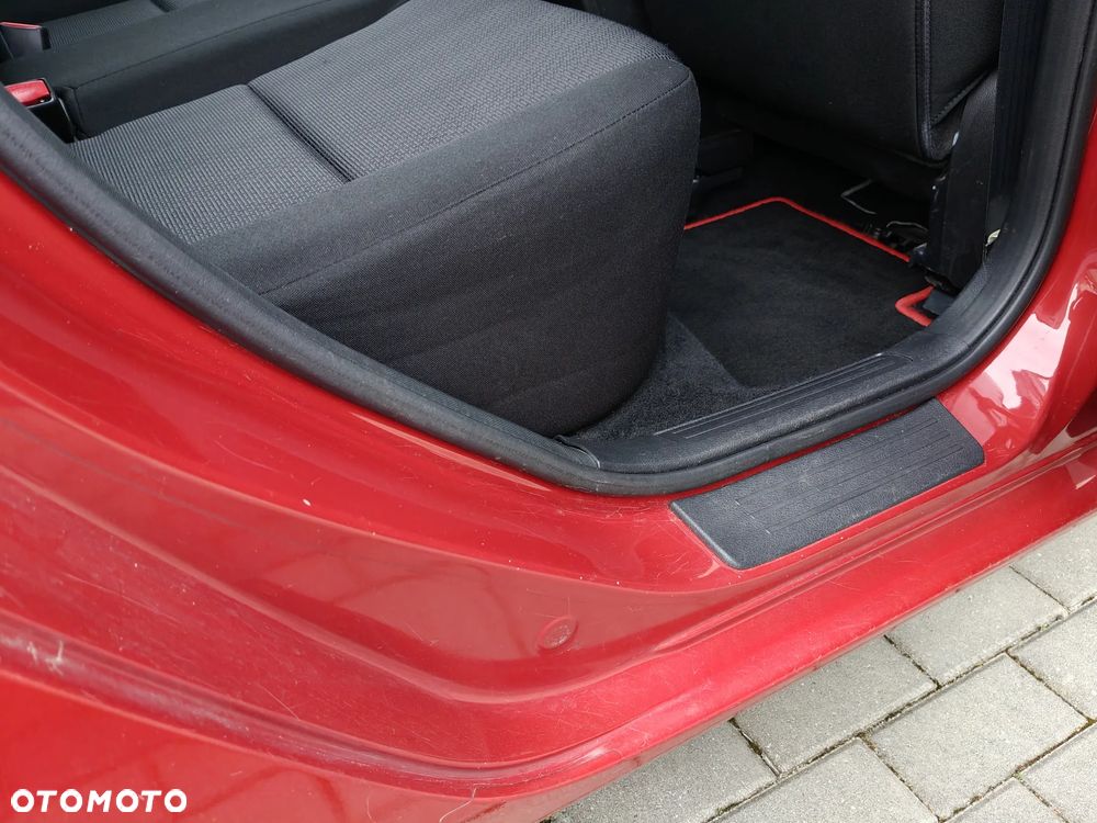 Mazda 3 2.0 Exclusive + - 20