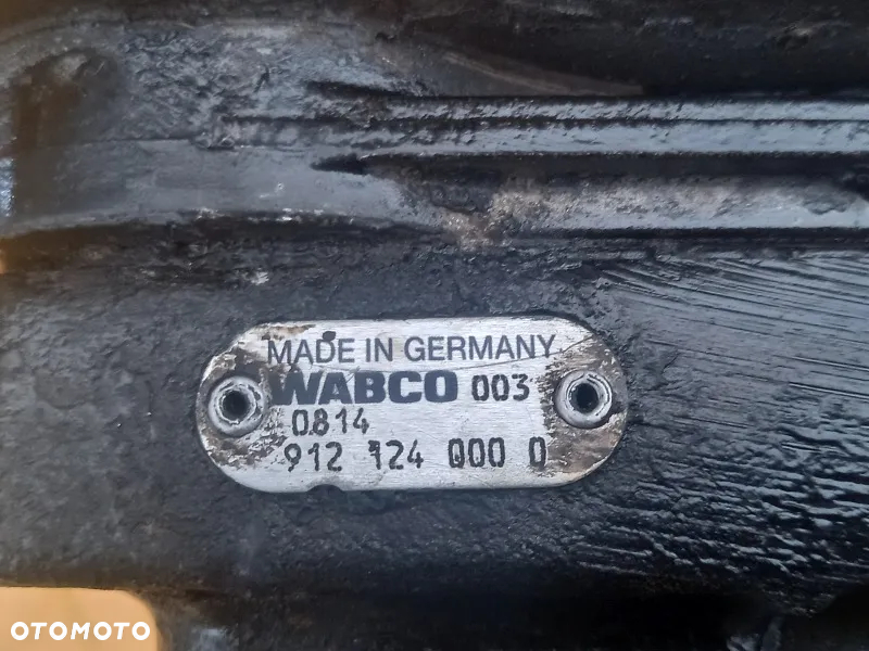 Sprężarka powietrza Wabco Deutz Fahr Agrotron 7250 TTV - 5