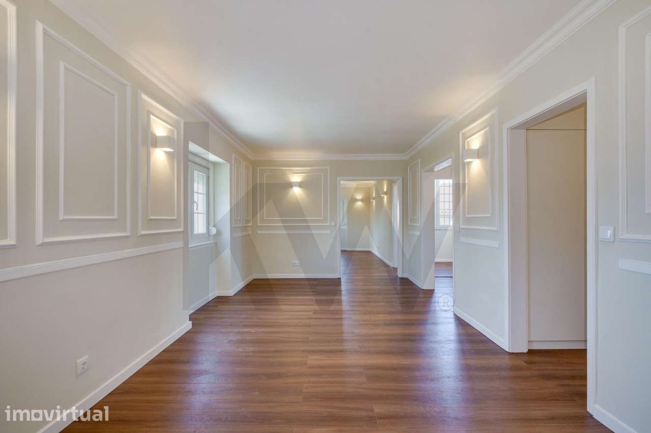 Encantador Apartamento T2+1 no Coração de Sintra – Charme Histórico e - Grande imagem: 4/37