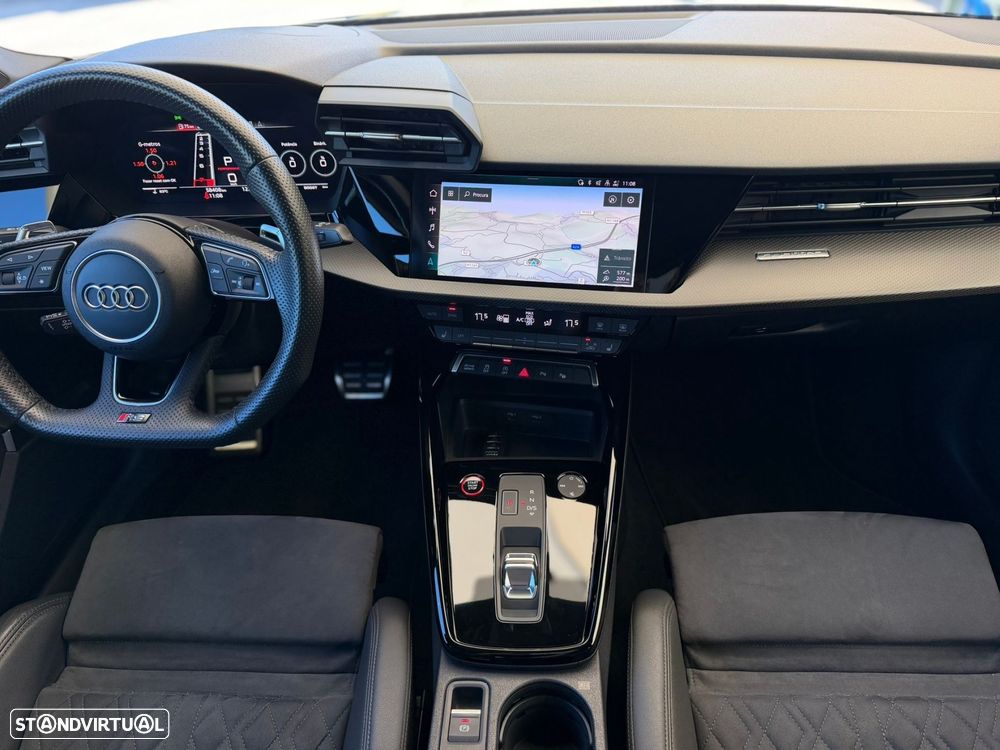 Audi RS3 Limousine - 32
