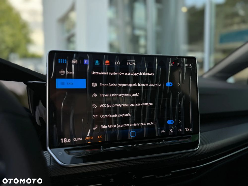 Volkswagen Golf Variant 1.5 eTSI mHEV R-Line Plus DSG - 29