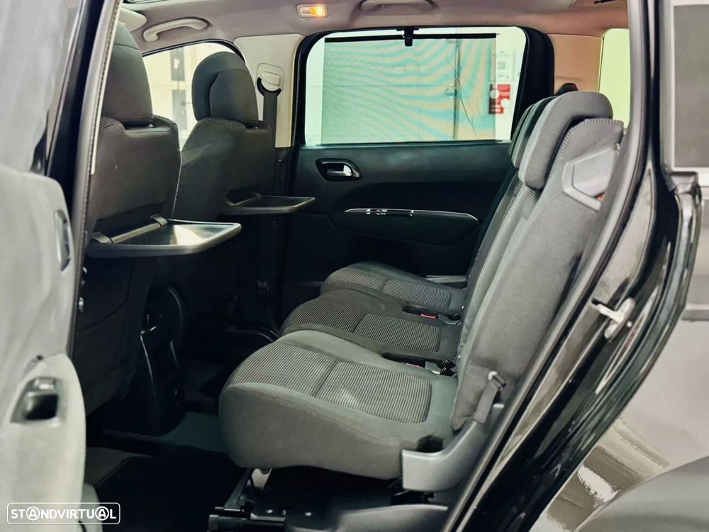 Peugeot 5008 1.6 BlueHDi Style - 36