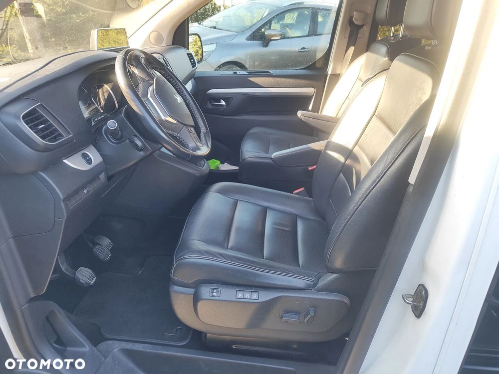 Peugeot Traveller - 11