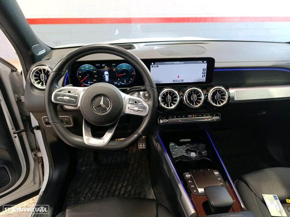 Mercedes-Benz GLB 180 d AMG Line - 25
