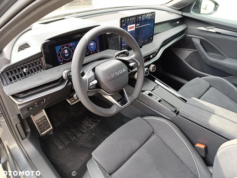 Skoda Superb 2.0 TSI Sportline DSG - 18